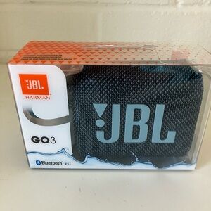 JBL GO 3 Portable Bluetooth Speaker - Black (nwt)